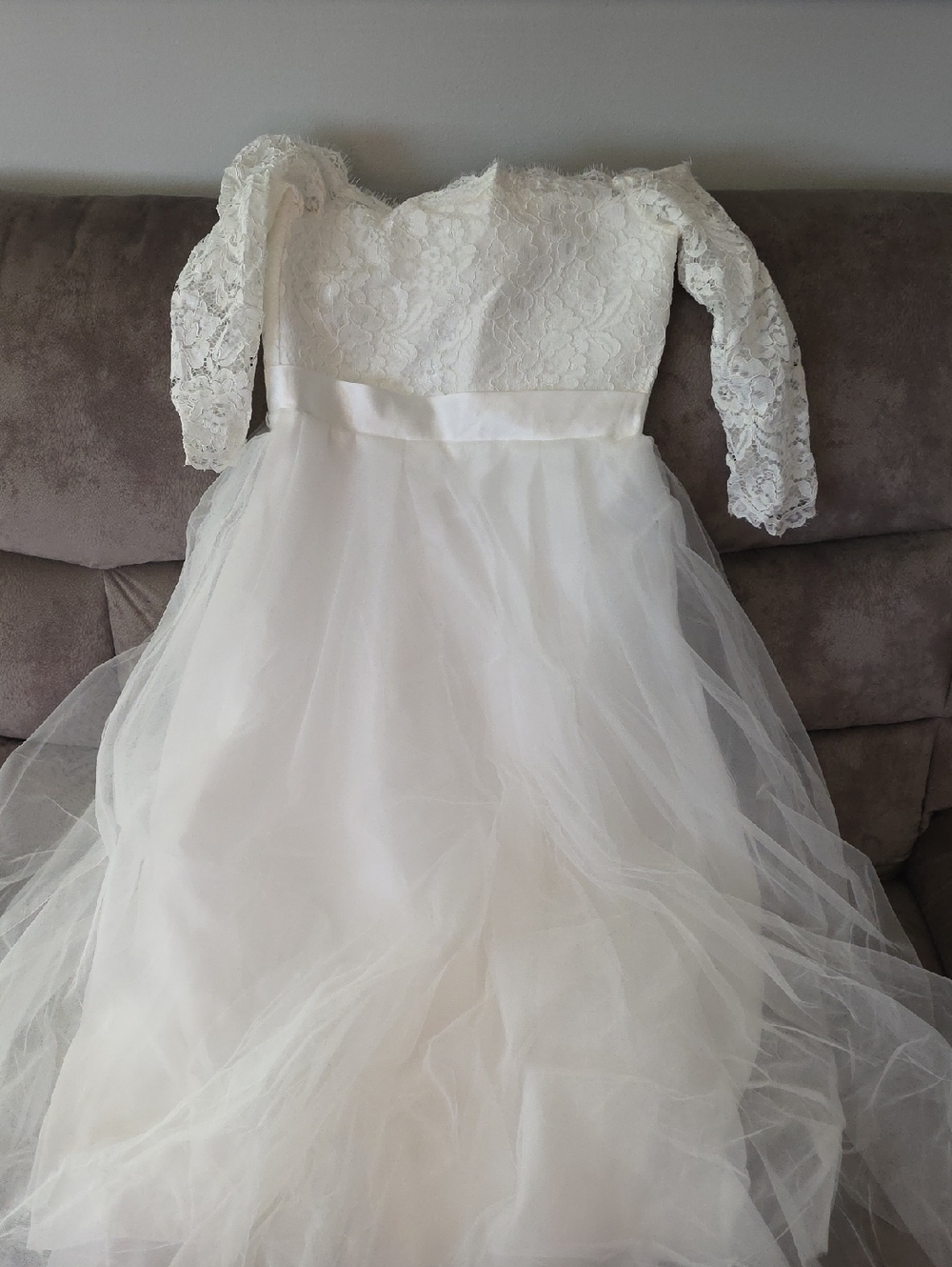 White Lace & Tulle Kids Dress with Long Sleeves